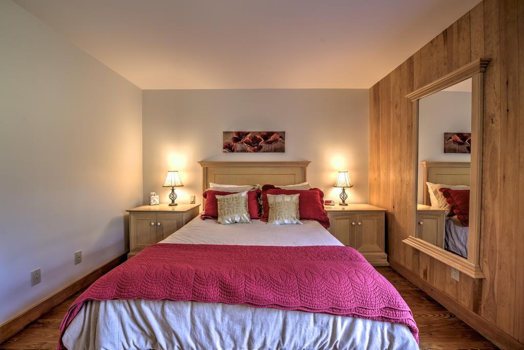 Hotel Le Grand R à Saint-Donat-de-Montcalm Extérieur photo